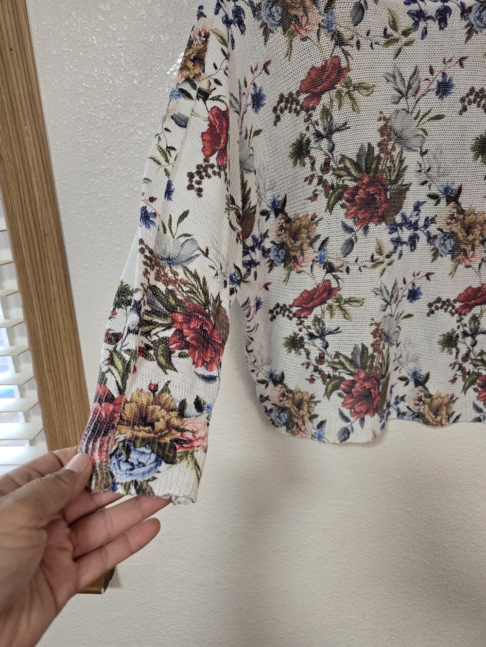 Floral Long-Sleeve Knit Top - White with Rose Print - Picture 3 of 6